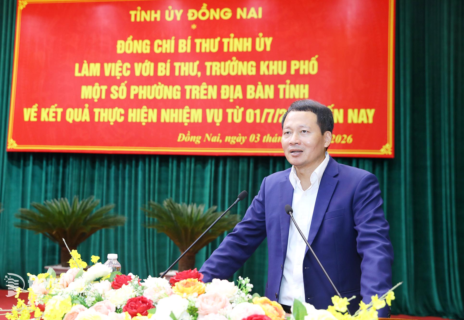 Bí thư Tỉnh ủy Vũ Hồng Văn làm việc với bí thư, trưởng khu phố một số phường